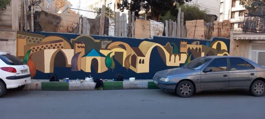 اجرای ۲ هزار و ۵۰۰ مترمربع دیوارنگاری بهارانه در منطقه یک