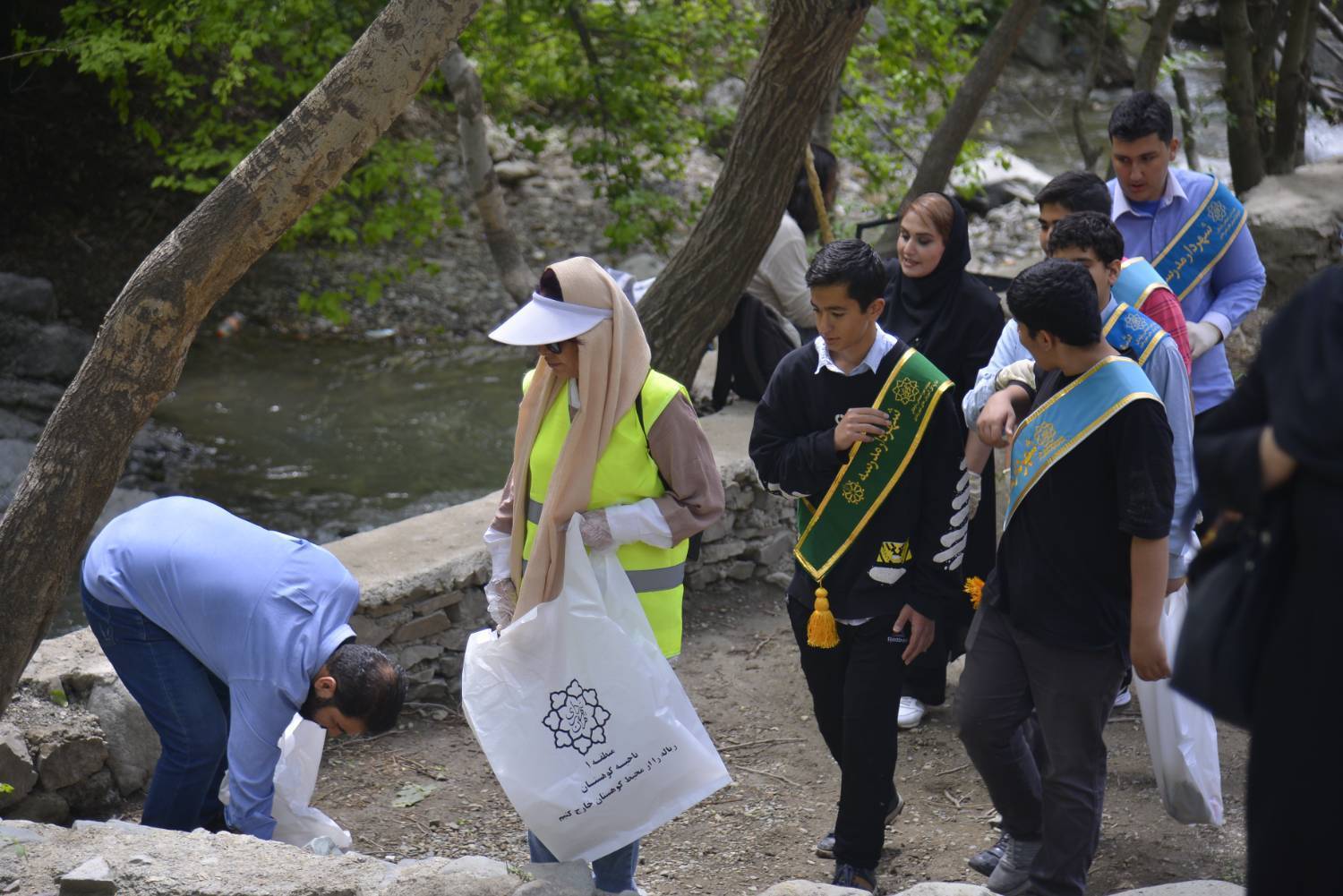 همبستگی محیط ‌زیستی منطقه یک و مناطق همجوار در پاکسازی رود دره درکه
