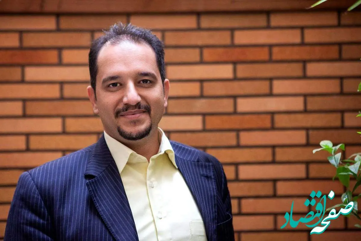 راهکار خروج بازار بورس از وضعیت کنونی برون‌رفت از اقتصاد دستوری است