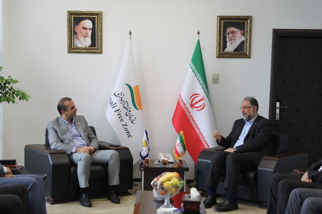 دیدار مدیرعامل شرکت کشتیرانی دریای خزر با مدیرعامل سازمان منطقه آزاد انزلی