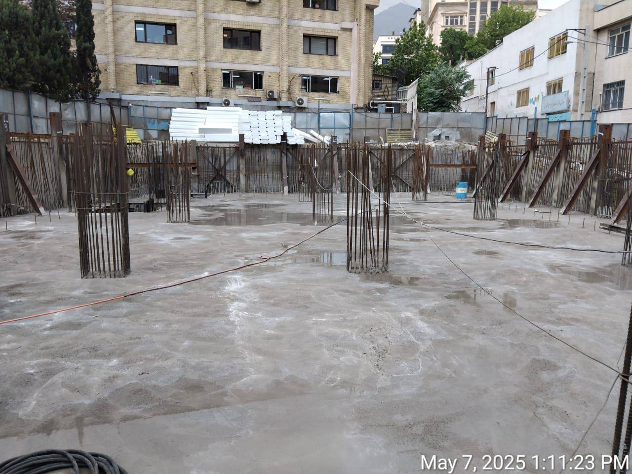 ساختمان جدید شهرداری منطقه یک به سقف اول رسید