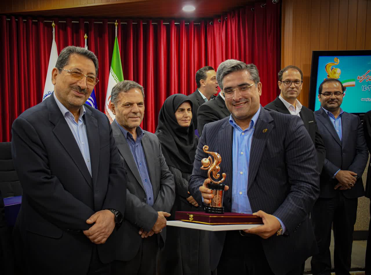 تجلیل از صادرکنندگان برتر استان زنجان