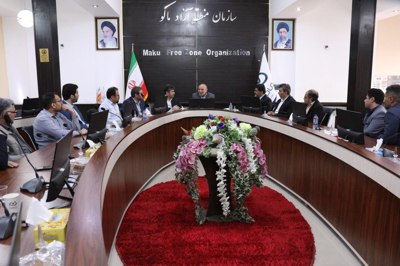 تقویت پیوند دانش و تولید در صنایع منطقه آزاد ماکو