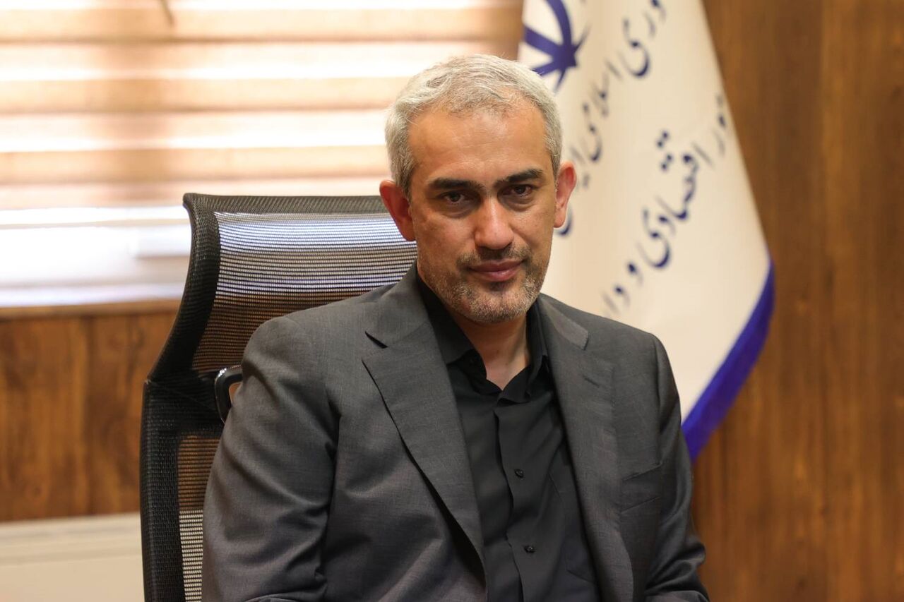  اقتصاد کشور فعلاً پابرجاست