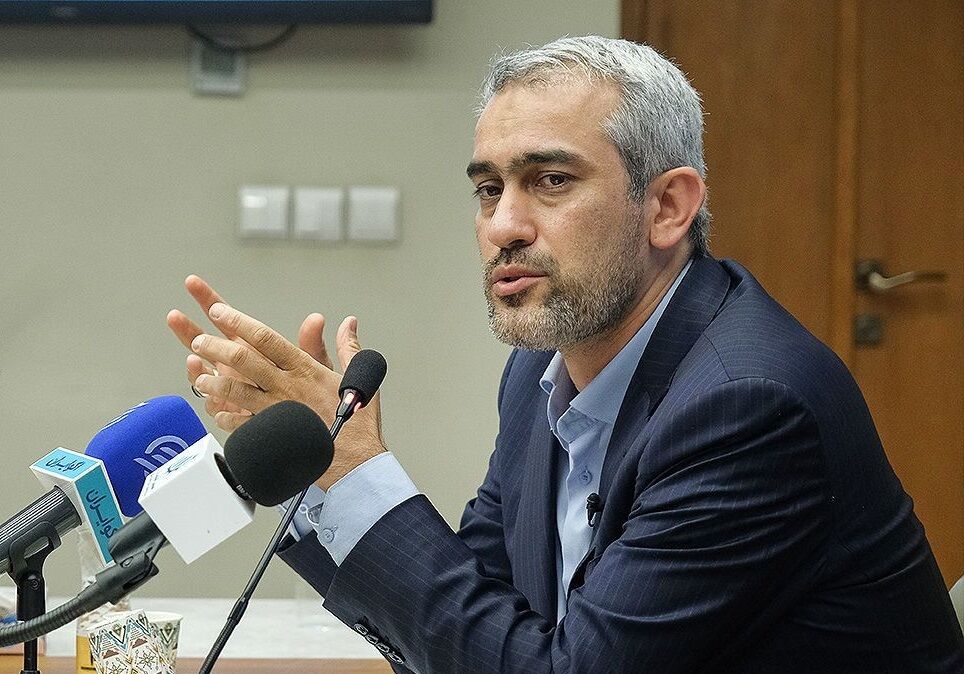 نامه وزیر اقتصاد به سه وزیر برای اجرای قانون بیمه شخص ثالث