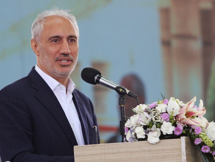 قهرمان امروز کسی است که اوضاع اقتصاد کشور را بهتر کند