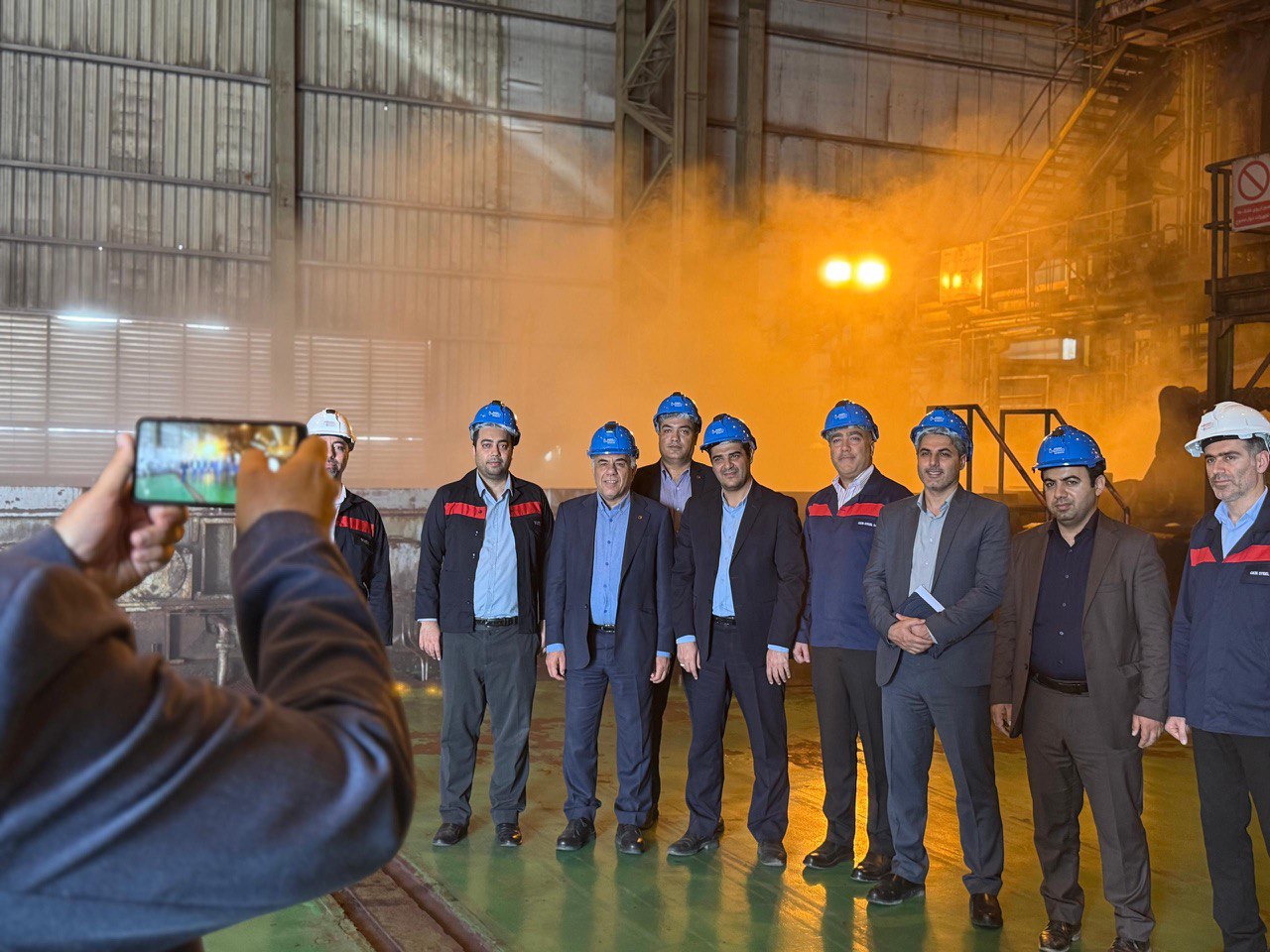 بازدید رئیس سازمان زمین‌شناسی و اکتشافات معدنی کشور از فولاد اکسین