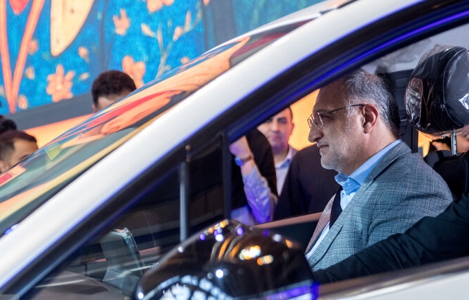 تاکید شهردار تهران بر نوسازی تاکسی‌های فرسوده