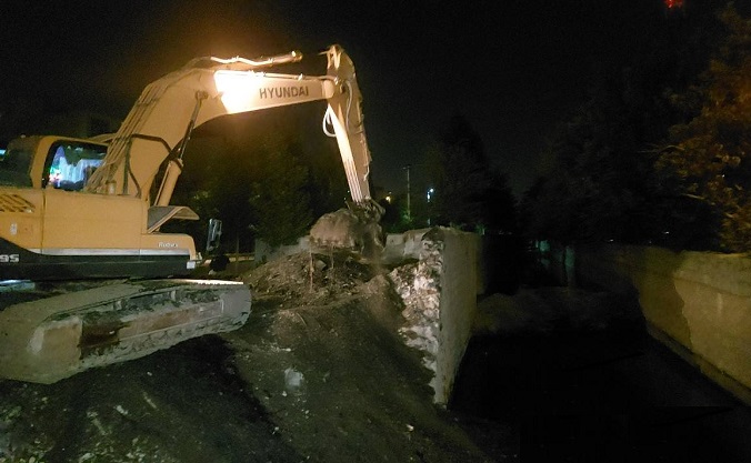 مسیل آریافر در منطقه 2 تهران لایروبی و پاکسازی شد