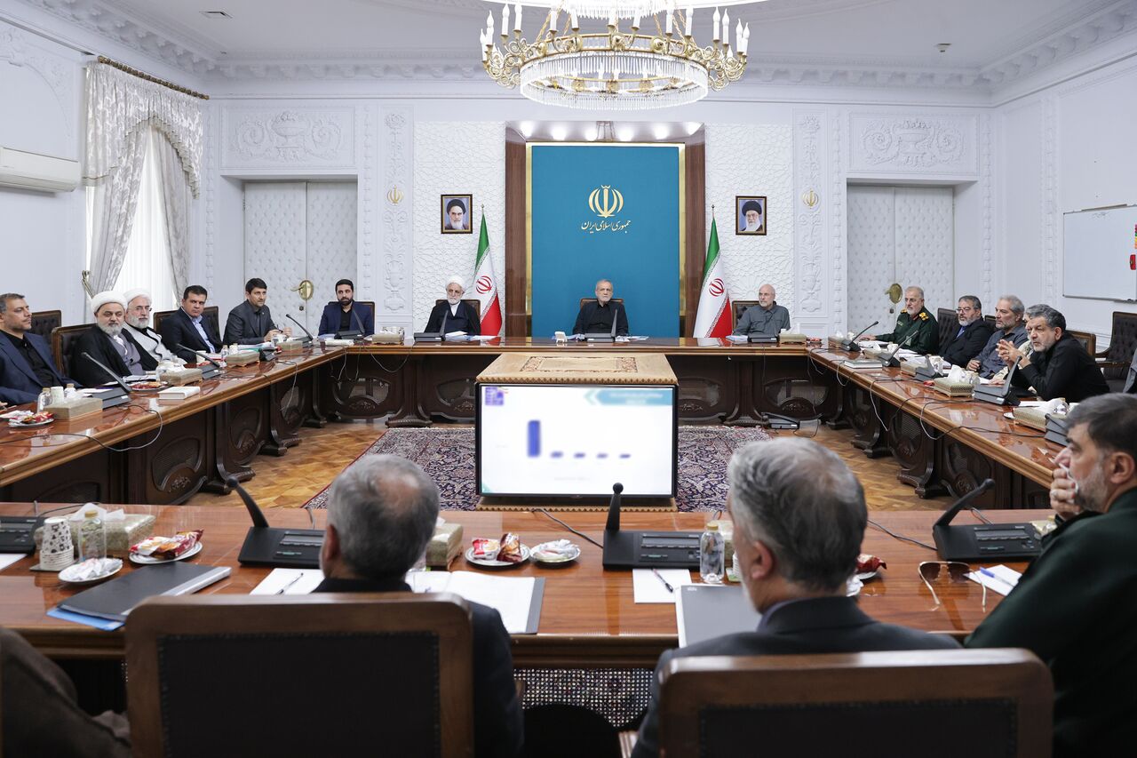 تاکید پزشکیان برحل مشکلات حوزه اقتصاد دیجیتال