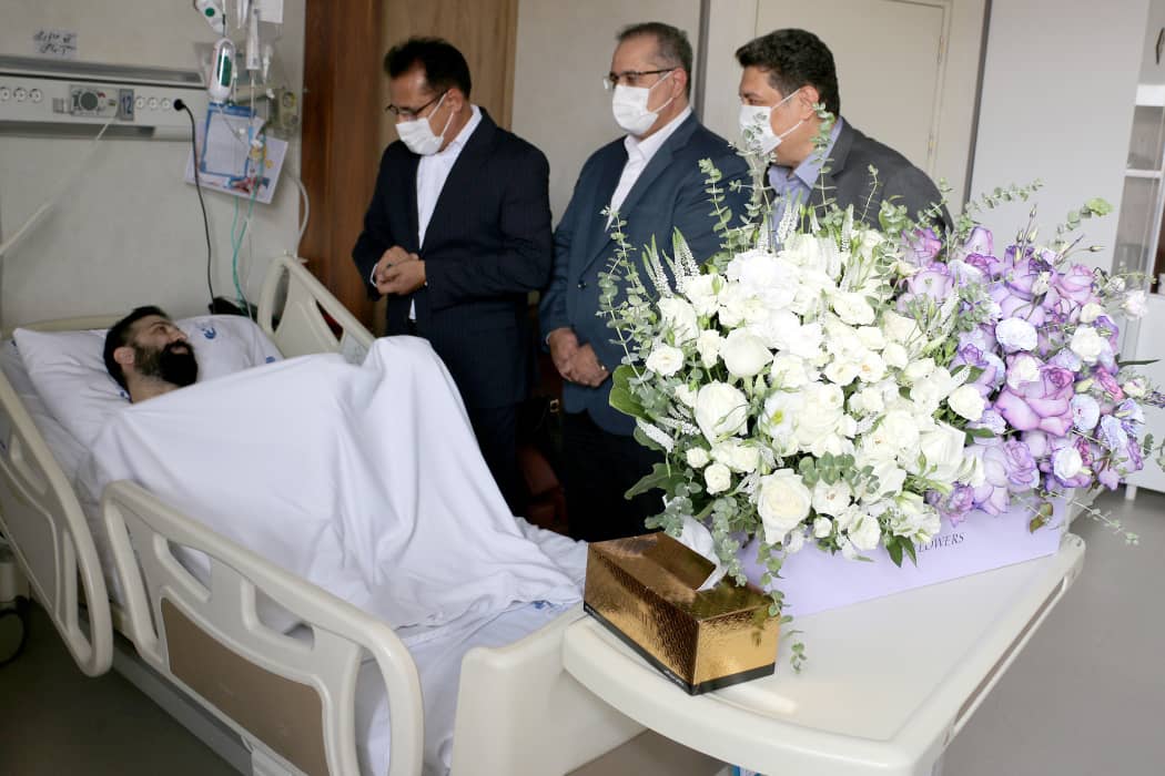 همراهی بیمه دانا با حمید هیراد در روزهای درمان