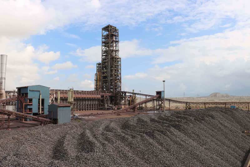 فروش ۹۵۶ هزار تن بریکت گرم و درآمد ۱۷.۷ همتی در نیمه دوم ۱۴۰۴