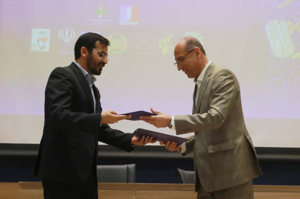 امضای تفاهم‌نامه همکاری میان سازمان منطقه آزاد اروند و اداره کل کتابخانه‌های خوزستان