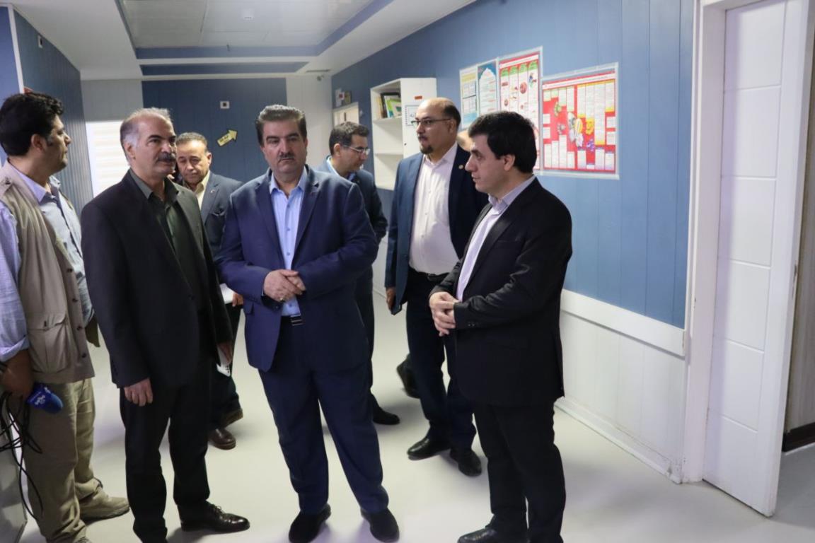 گسترش فضاهای درمانی و بهداشتی سرمایه گذاری در حوزه سلامت است