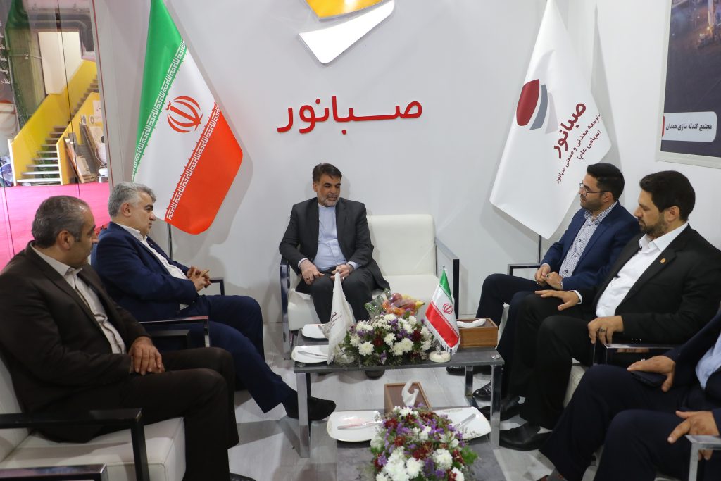 حضور تاثیرگذار صبانور در نخستین نمایشگاه معدن غرب کشور