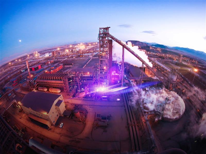 قیمت برق و گاز صنایع کشور در برخی ماه‌ها بالاتر از نرخ جهانی است