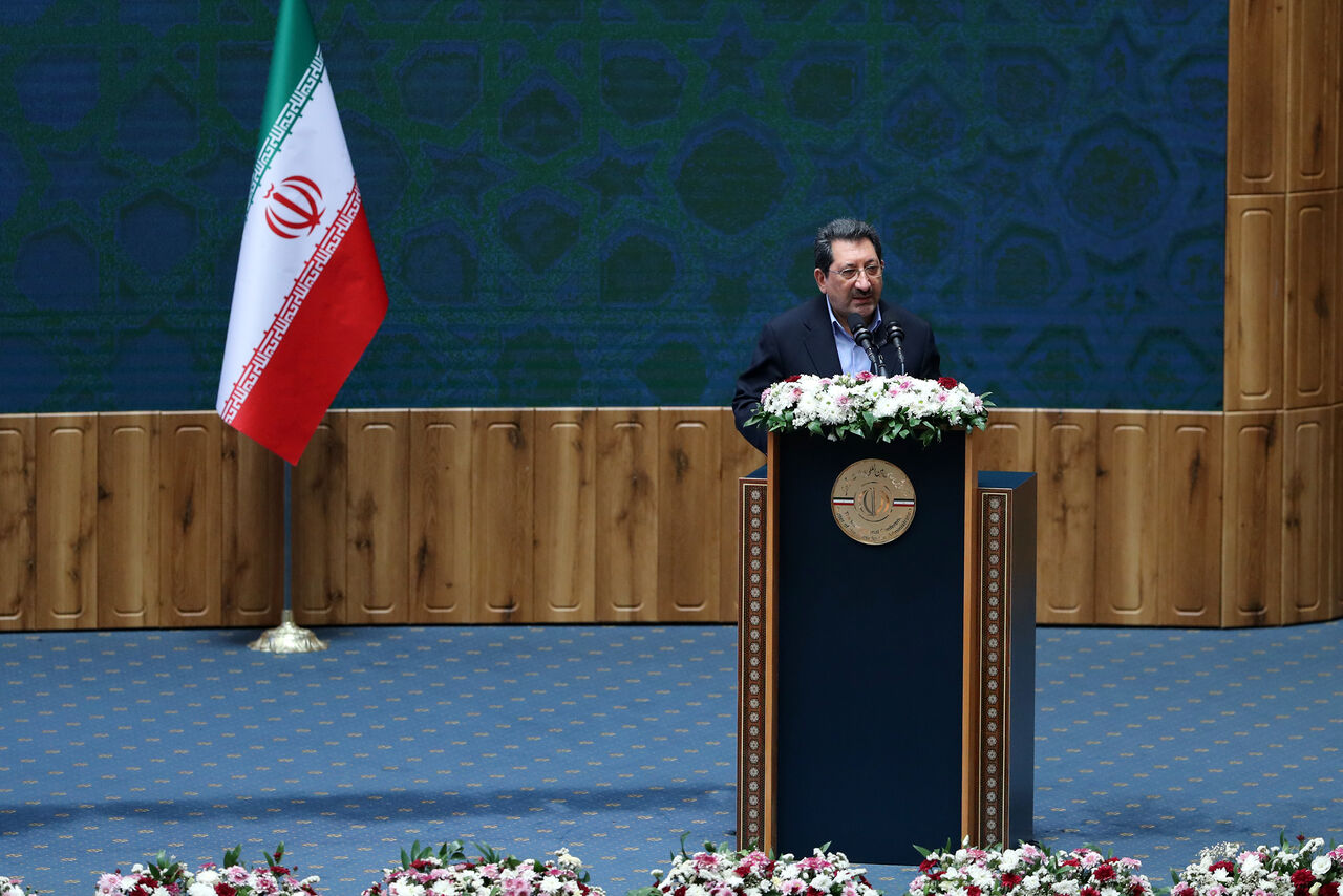 درخواست وزیر صمت از پزشکیان به منظور تشکیل کمیته‌ای برای استانداردهای مشترک با اوراسیا