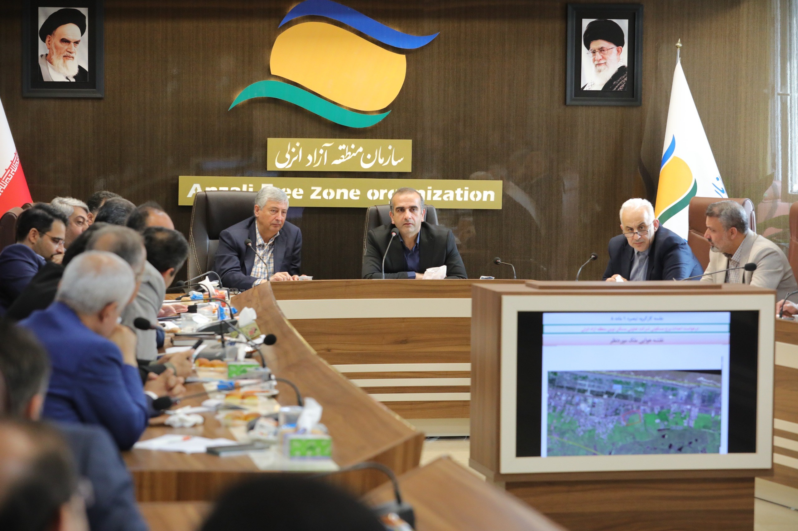 بررسی و تصویب طرح‌های سرمایه‌گذاری در محدوده منطقه آزاد انزلی