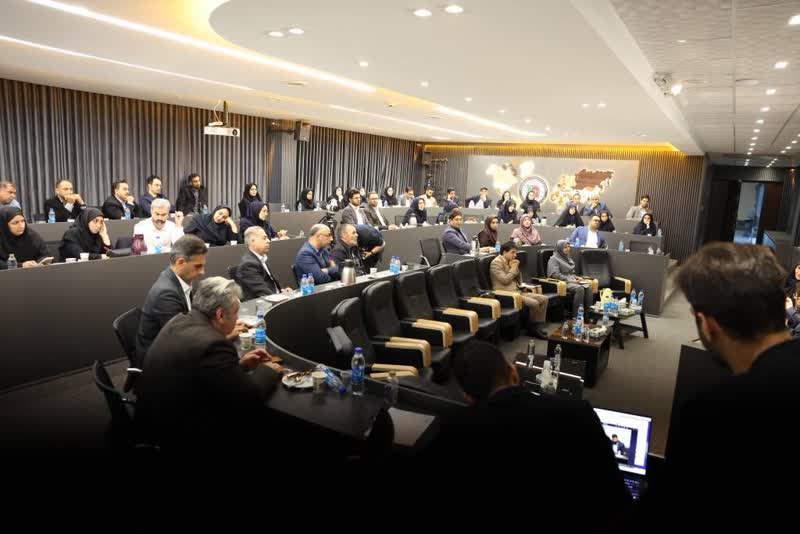 در دوره آموزشی و نشست هم‌اندیشی روابط عمومی چه گذشت؟