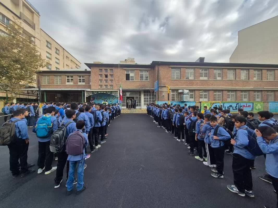 اتمام آسفالت و خط‌کشی ۱۴ مدرسه منطقه یک در کمتر از ۱۵ روز