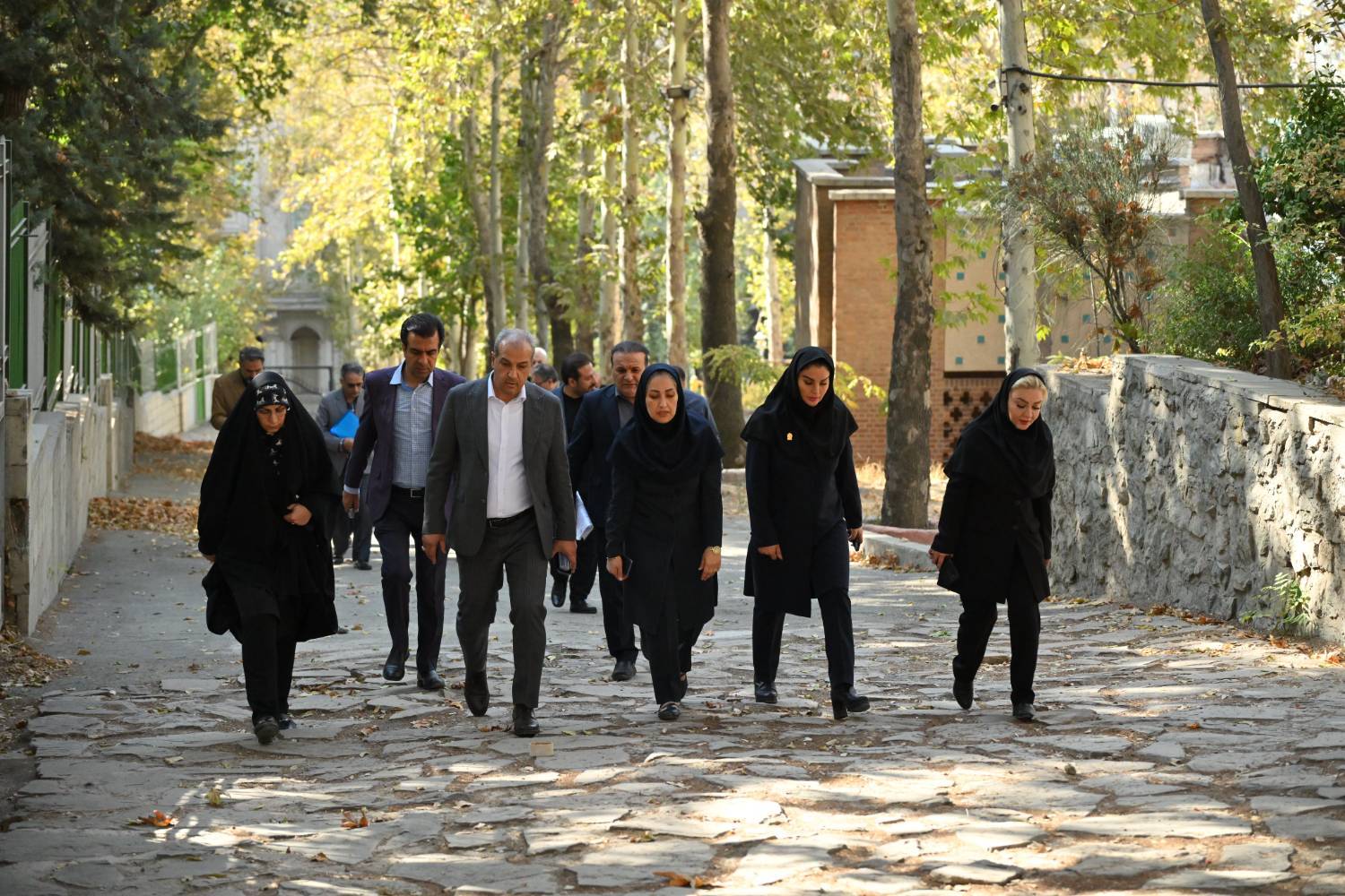 اهدای نشان پیام‌آوران مهربانی به شهردار منطقه یک تهران