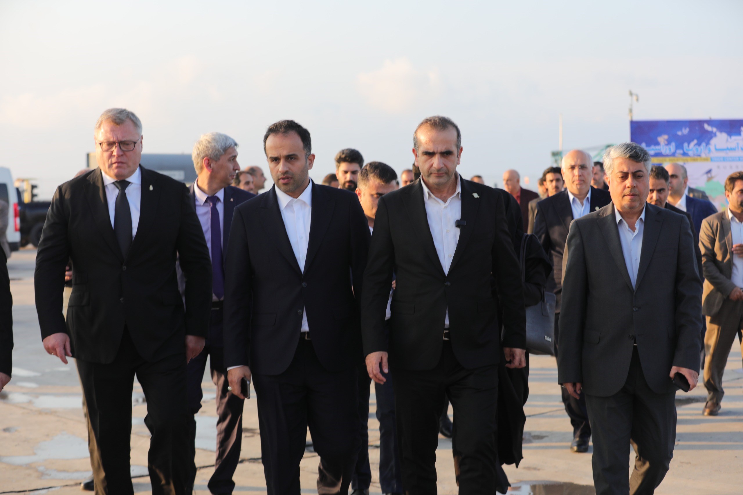 استاندار آستراخان روسیه از منطقه آزاد انزلی بازدید کرد