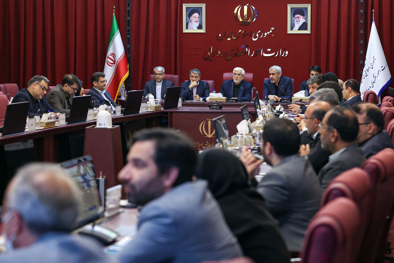 فرار مالیاتی دانه درشت‌ها را باید ریشه کن کرد