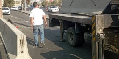 ایمن‌سازی محور بزرگراه یادگار امام (ره) با نصب نیوجرسی‌های بتنی