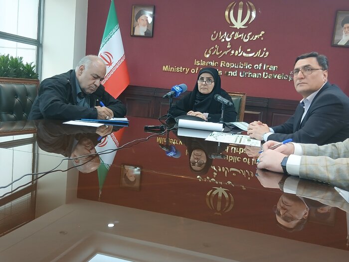 اتصال چابهار به خطوط اصلی و کریدورهای ریلی کشور اهمیت زیادی دارد