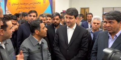 بازدید وزیر ارتباطات از غرفه فناوری اطلاعات شرکت گهرزمین