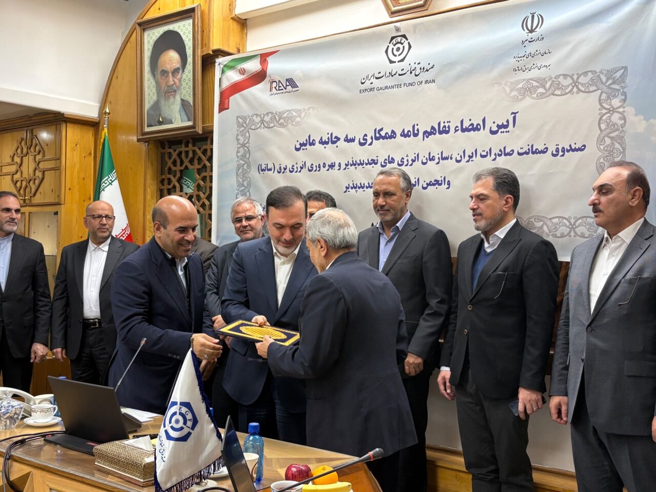 حمایت صندوق ضمانت صادرات ایران از توسعه نیروگاه‌های تجدیدپذیر