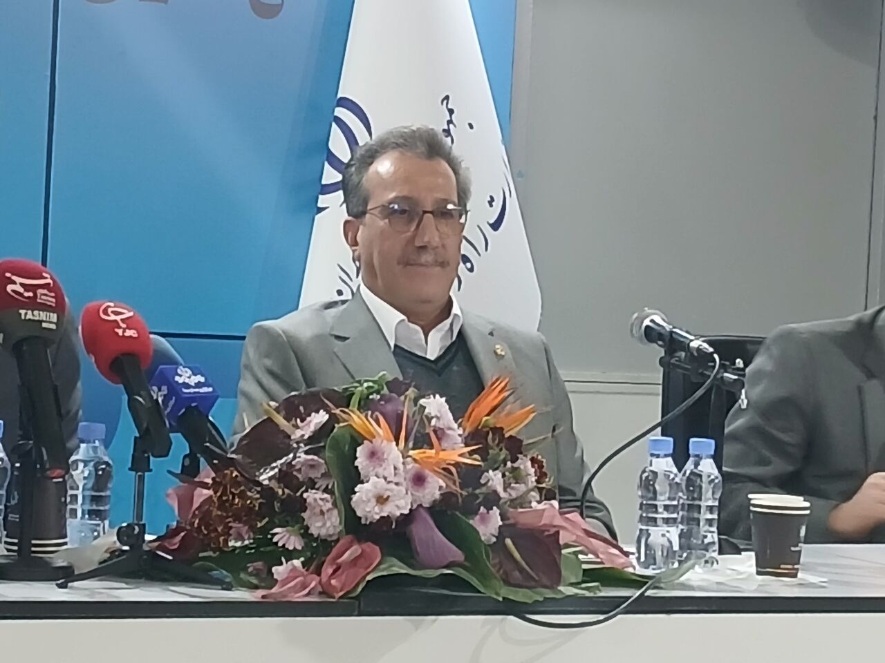 بدون توسعه ریلی یا جاده‌ای نمی‌توانیم بنادر توسعه یافته داشته باشیم