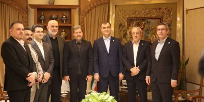 توسعه‌ همکاری‌ها میان بیمه البرز و استاندار اصفهان