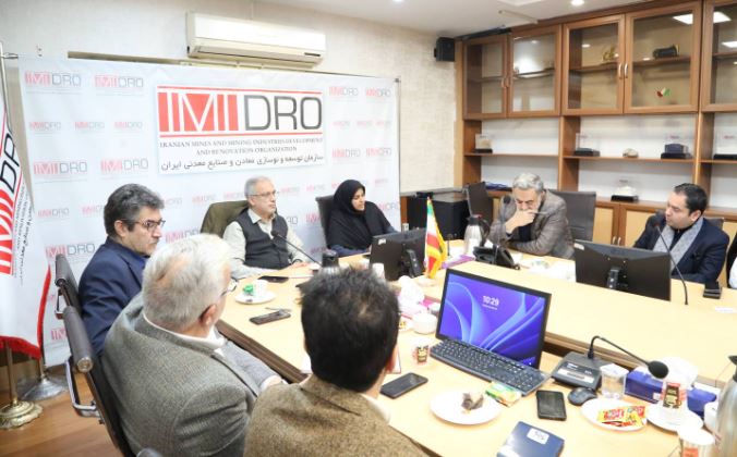 تامین برق پایدار برای شرکت‌های بخش معدن و صنایع معدنی از دغدغه‌های ایمیدرو است