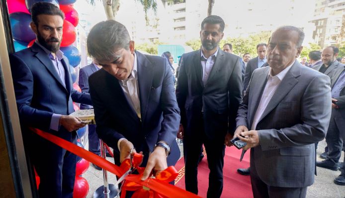 ساختمان سرپرستی بیمه ملت در استان فارس به بهره‌برداری رسید