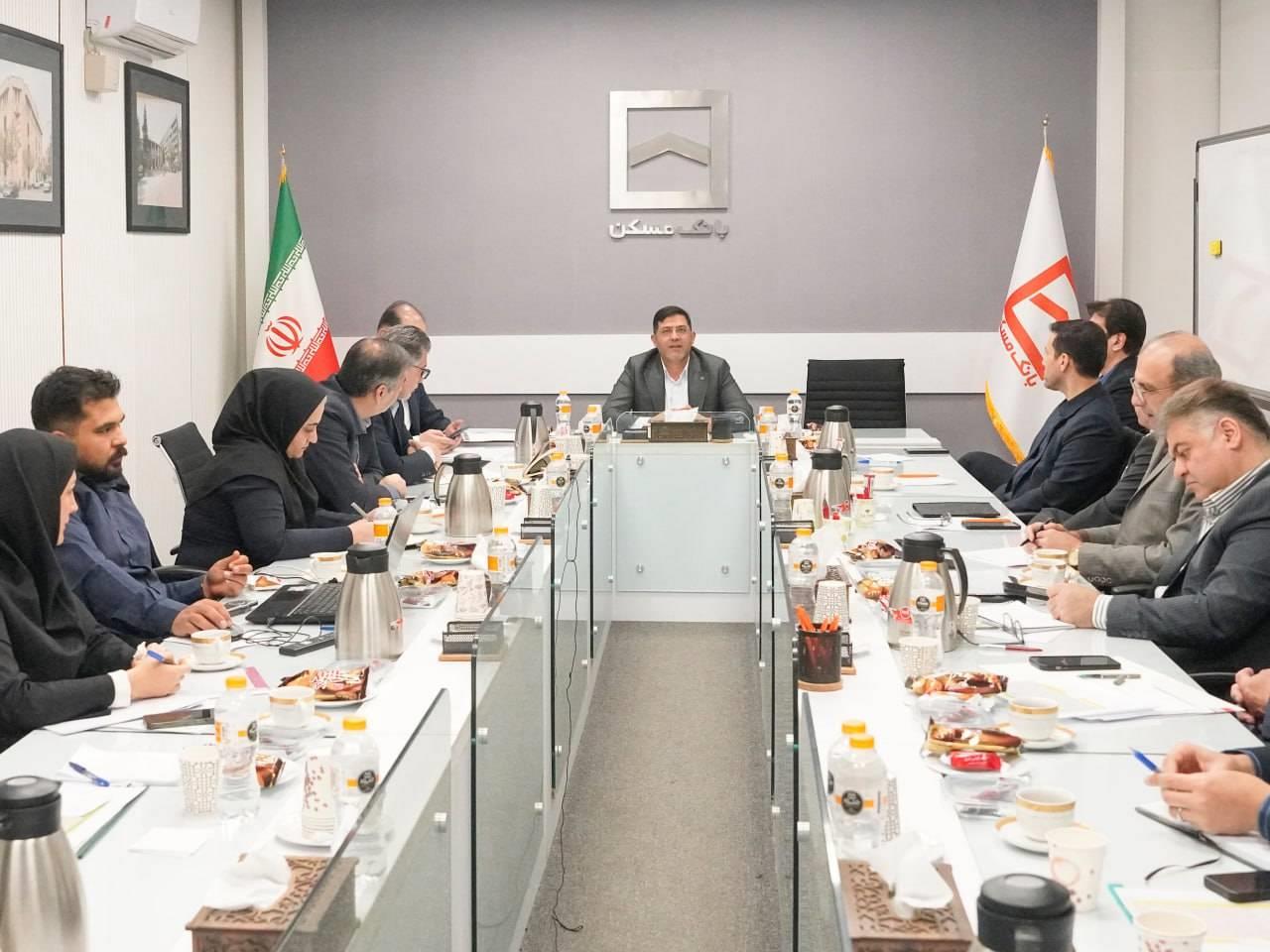 تاکید بر توسعه فعالیت‌های بخش ارزی بانک مسکن با رعایت کنترل ریسک