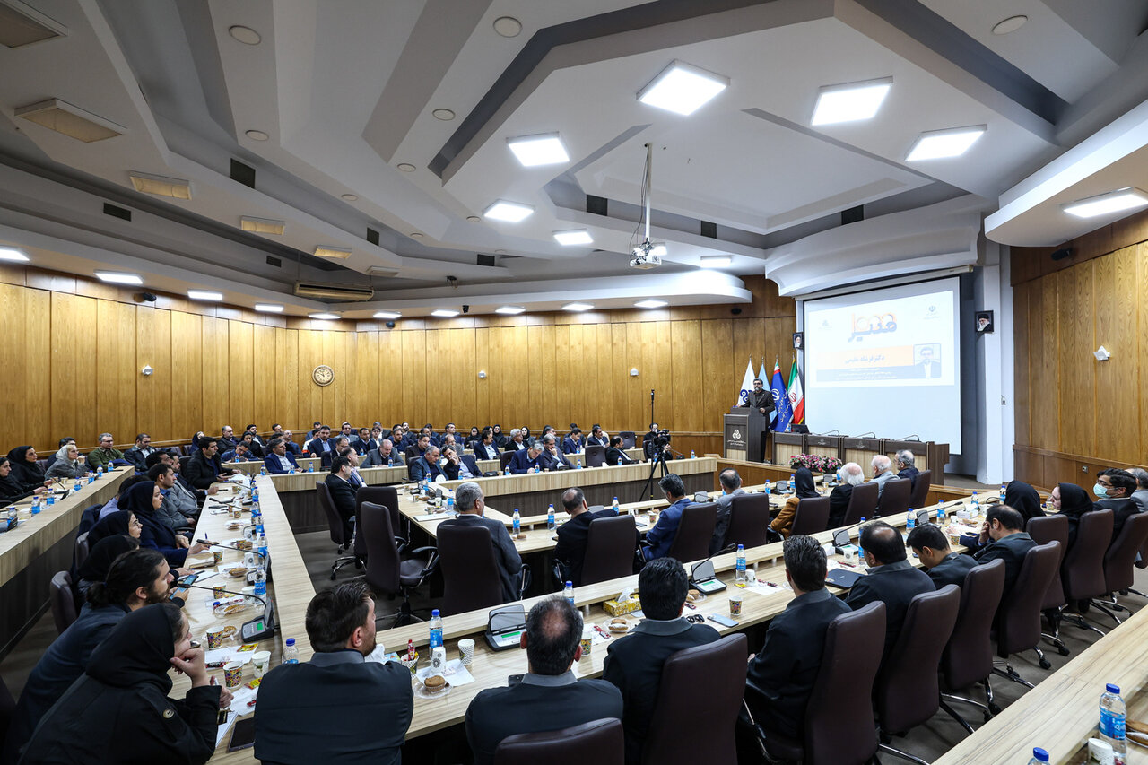 طرح ملی شناسایی و پرورش «۱۰۰۰ مدیر» آغاز به کار کرد