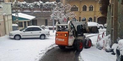 برف روبی معابر منطقه یک با فعالیت شبانه‌روزی ۷۰۰ نیروی عملیاتی