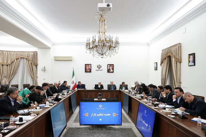 گوشت قرمز از کشورهای همسایه شمالی وارد می‌شود