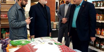 بازدید استاندار تهران از روند توزیع کالاهای اساسی در فروشگاه شهروند