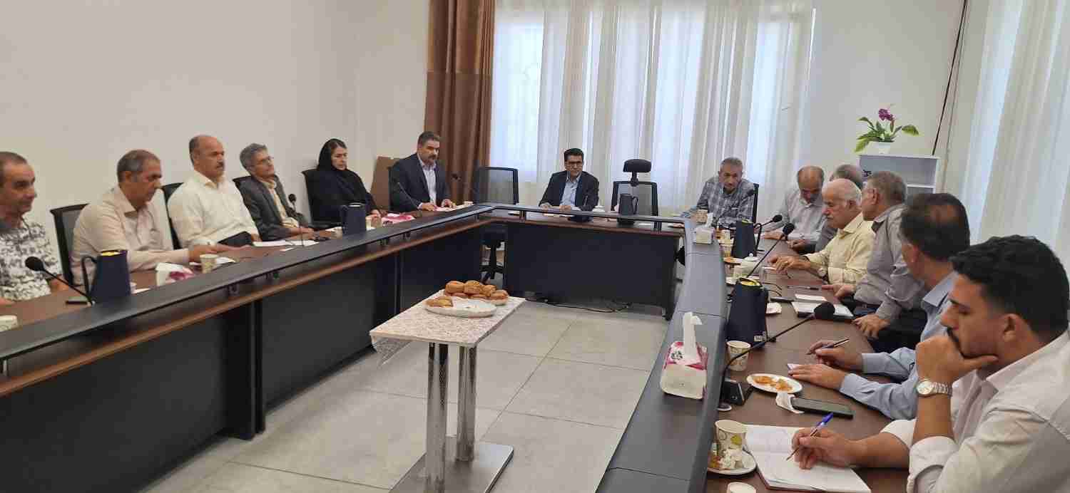 برگزاری نشست هم‌اندیشی بیمه دی و صندوق بازنشستگی در کردستان
