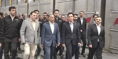 بازدید مدیرعامل بانک تجارت از شرکت «آکو باتری» در راستای تقویت همکاری‌ها