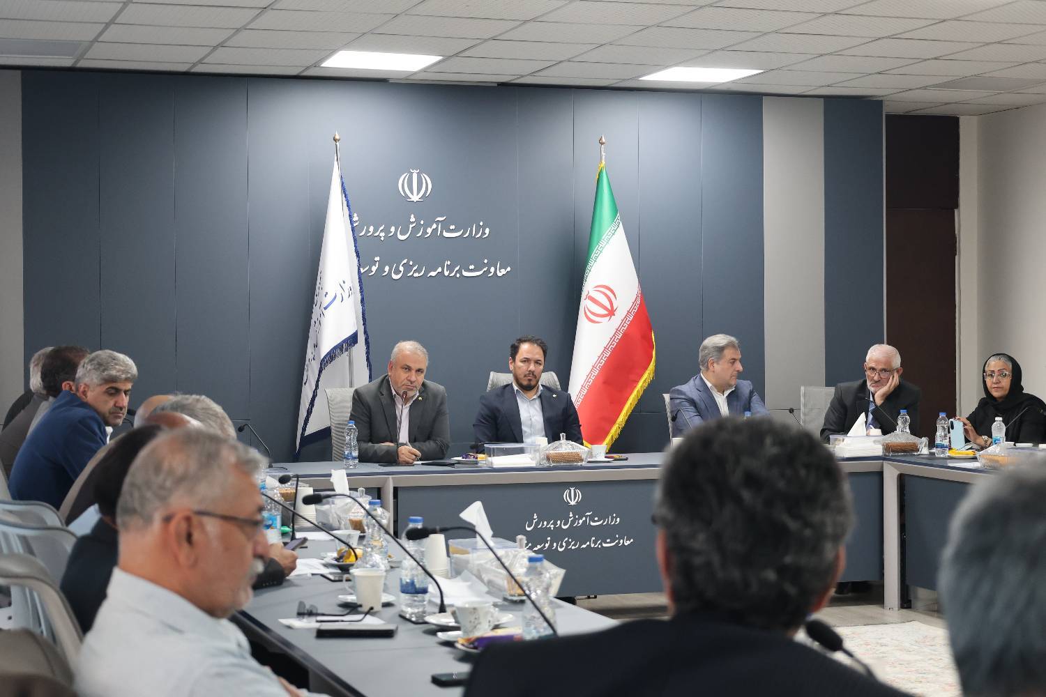 زمان رفتارهای جزیره‌ای در موسسه صندوق ذخیره فرهنگیان پایان یافته است